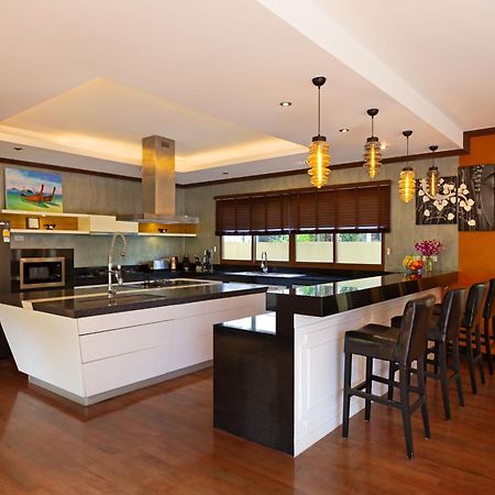 Extraordinary Courtyard 6Br Pool Villa Sri Suri, Naiharn Rawai エクステリア 写真