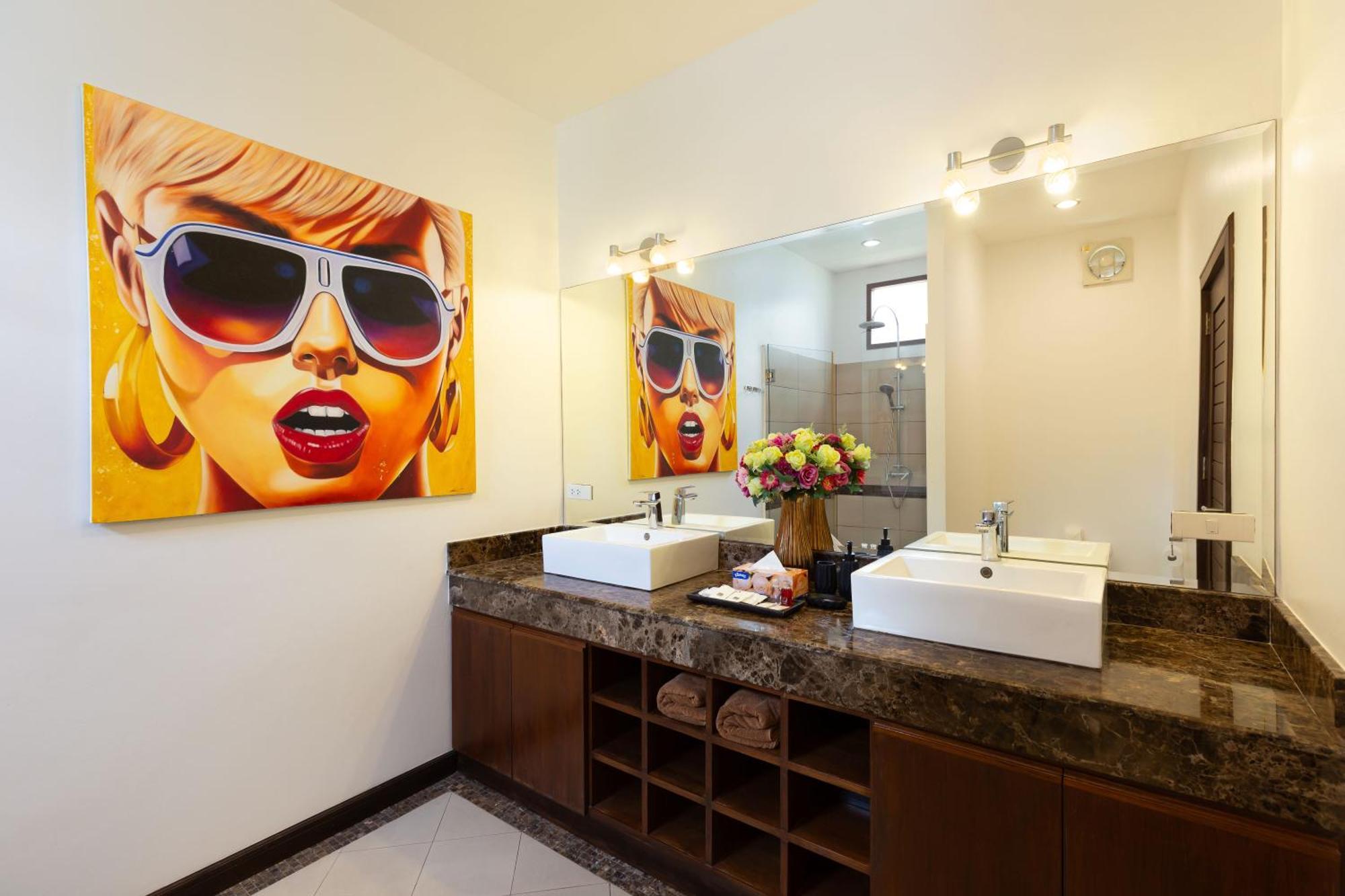 Extraordinary Courtyard 6Br Pool Villa Sri Suri, Naiharn Rawai エクステリア 写真
