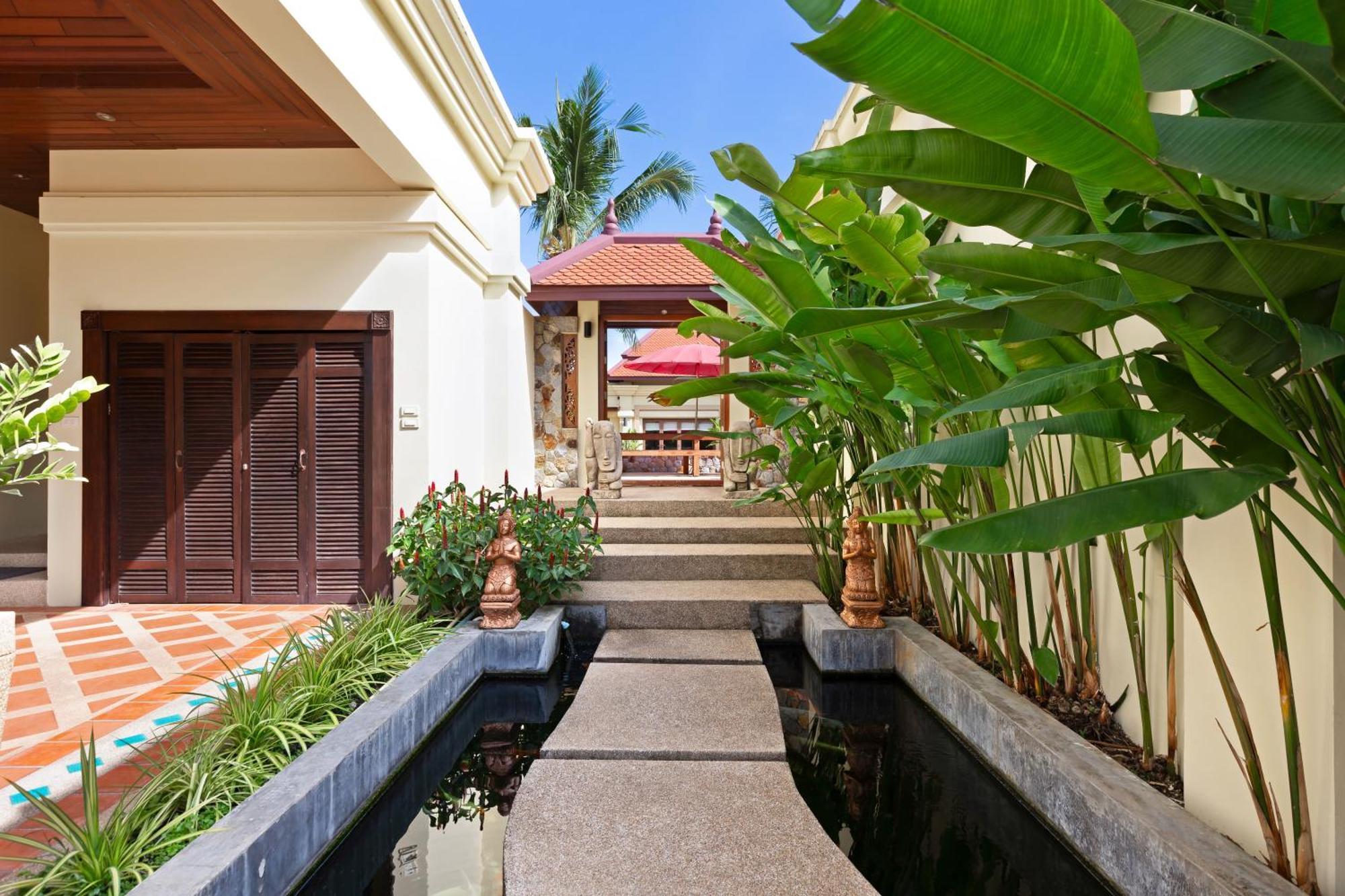 Extraordinary Courtyard 6Br Pool Villa Sri Suri, Naiharn Rawai エクステリア 写真
